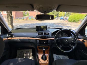 Mercedes-Benz E Class 1.8 E200 Kompressor Elegance Saloon 4dr Petrol Automatic (207 g/