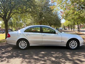 Mercedes-Benz E Class 1.8 E200 Kompressor Elegance Saloon 4dr Petrol Automatic (207 g/