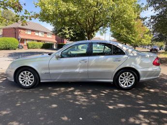 Mercedes-Benz E Class 1.8 E200 Kompressor Elegance Saloon 4dr Petrol Automatic (207 g/
