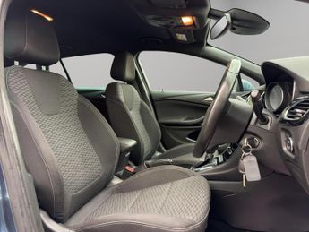 Vauxhall Astra 1.4i Turbo SRi Nav Sports Tourer Auto Euro 6 (s/s) 5dr