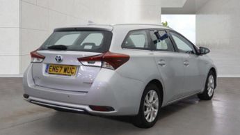 Toyota Auris 1.8 VVT-h Icon Tech Touring Sports 5dr Petrol Hybrid CVT Euro 6 