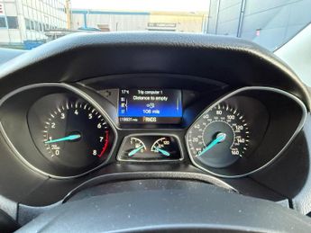 Ford Focus 1.6 Zetec Powershift Euro 6 5dr