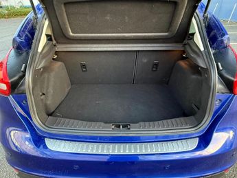 Ford Focus 1.6 Zetec Powershift Euro 6 5dr