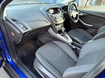 Ford Focus 1.6 Zetec Powershift Euro 6 5dr