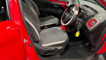 Toyota AYGO 1.0 VVT-i x-trend x-shift Euro 6 5dr (Safety Sense)