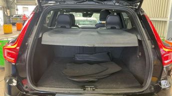 Volvo XC40 1.5h T5 Twin Engine Recharge 10.7kWh R-Design Pro Auto Euro 6 (s