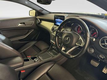 Mercedes-Benz GLA 2.1 GLA220d AMG Line (Premium) SUV 5dr Diesel 7G-DCT 4MATIC Euro