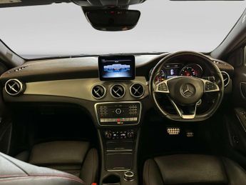 Mercedes-Benz GLA 2.1 GLA220d AMG Line (Premium) SUV 5dr Diesel 7G-DCT 4MATIC Euro