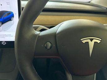 Tesla Model Y (Dual Motor) Long Range SUV 5dr Electric Auto 4WDE (384 bhp)