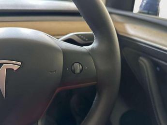 Tesla Model Y (Dual Motor) Long Range SUV 5dr Electric Auto 4WDE (384 bhp)