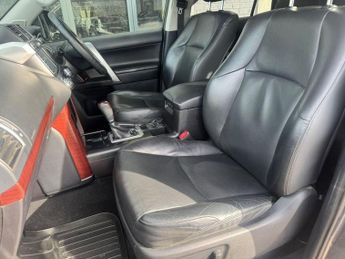 TOYOTA LAND CRUISER 2.8D Icon SUV 5dr Diesel Auto 4WD Euro 6 (7 Seats) (177 ps) **FI