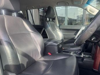 TOYOTA LAND CRUISER 2.8D Icon SUV 5dr Diesel Auto 4WD Euro 6 (7 Seats) (177 ps) **FI