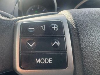 TOYOTA LAND CRUISER 2.8D Icon SUV 5dr Diesel Auto 4WD Euro 6 (7 Seats) (177 ps) **FI