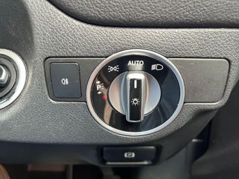Mercedes-Benz GLA 2.1 GLA220d AMG Line (Premium) 7G-DCT 4MATIC Euro 6 (s/s) 5dr