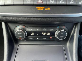 Mercedes-Benz GLA 2.1 GLA220d AMG Line (Premium) 7G-DCT 4MATIC Euro 6 (s/s) 5dr