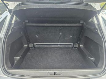 Vauxhall Grandland X 1.5 Turbo D BlueInjection SE Auto Euro 6 (s/s) 5dr