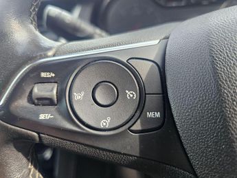 Vauxhall Grandland X 1.5 Turbo D BlueInjection SE Auto Euro 6 (s/s) 5dr