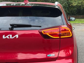 Kia Niro 1.6 GDi 3 DCT Euro 6 (s/s) 5dr