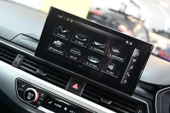 AUDI A4 2.0 TDI 35 Technik Saloon 4dr Diesel S Tronic Euro 6 (s/s) (163 