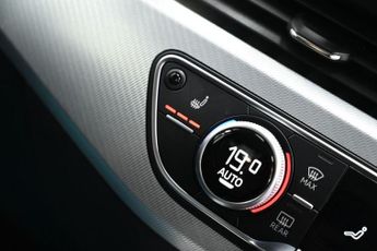 AUDI A4 2.0 TDI 35 Technik Saloon 4dr Diesel S Tronic Euro 6 (s/s) (163 