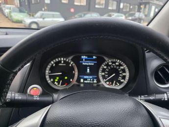Nissan Navara 2.3 dCi N-Guard Pickup Double Cab 4dr Diesel Auto 4WD Euro 6 (19