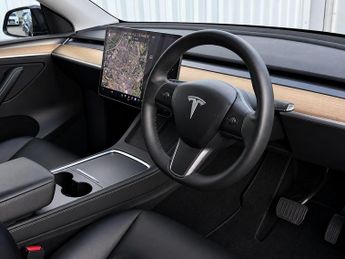 Tesla Model Y (Dual Motor) Long Range Auto 4WDE 5dr