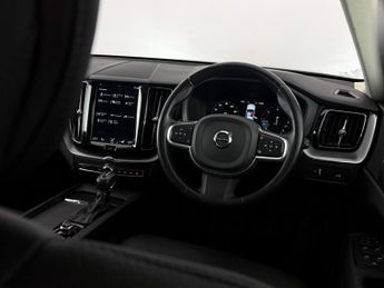 Volvo XC60 2.0 D4 Momentum SUV 5dr Diesel Auto AWD Euro 6 (s/s) (190 ps)