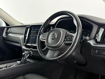 Volvo XC60 2.0 D4 Momentum SUV 5dr Diesel Auto AWD Euro 6 (s/s) (190 ps)