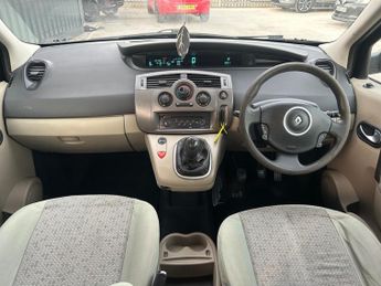 Renault Scenic 1.4 16v Expression 5dr
