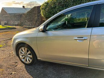 Volkswagen Passat 1.6 TDI BlueMotion Tech SE Euro 5 (s/s) 4dr