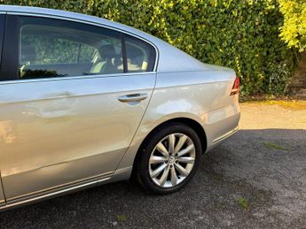 Volkswagen Passat 1.6 TDI BlueMotion Tech SE Euro 5 (s/s) 4dr