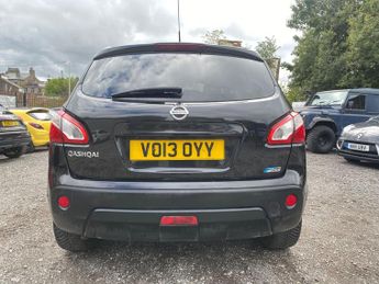 Nissan Qashqai 1.6 dCi Tekna 2WD Euro 5 5dr (AVM)