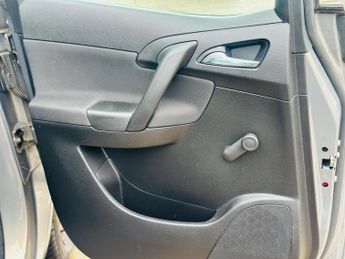Vauxhall Meriva 1.7 CDTi Exclusiv Auto Euro 5 5dr