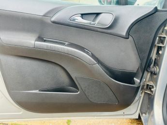 Vauxhall Meriva 1.7 CDTi Exclusiv Auto Euro 5 5dr