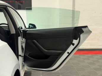 Tesla Model 3 (Dual Motor) Long Range Auto 4WDE 4dr