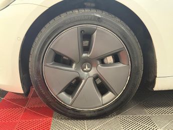 Tesla Model 3 (Dual Motor) Long Range Auto 4WDE 4dr