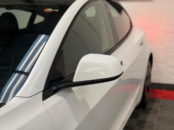 Tesla Model 3 (Dual Motor) Long Range Auto 4WDE 4dr