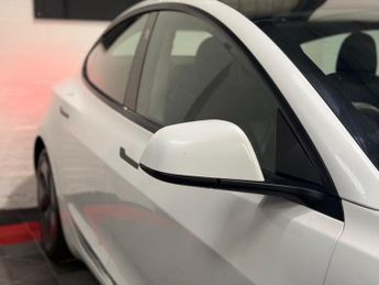 Tesla Model 3 (Dual Motor) Long Range Auto 4WDE 4dr