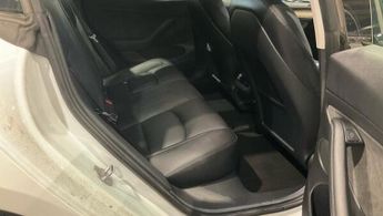 Tesla Model 3 (Dual Motor) Long Range Auto 4WDE 4dr