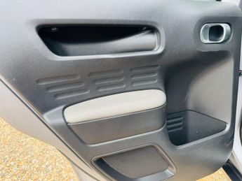 Citroen C4 Cactus 1.2 PureTech Flair EAT6 Euro 6 (s/s) 5dr