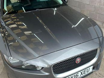 Jaguar XE 2.0d Prestige Euro 6 (s/s) 4dr