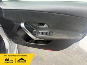 Mercedes-Benz A Class 1.5 A180d AMG Line 7G-DCT Euro 6 (s/s) 5dr
