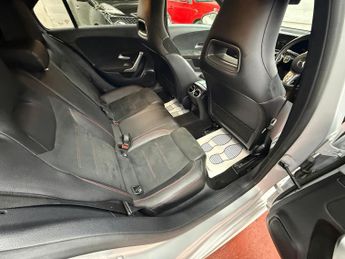 Mercedes-Benz A Class 1.5 A180d AMG Line 7G-DCT Euro 6 (s/s) 5dr