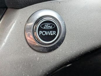 Ford Kuga 1.6T EcoBoost Zetec 2WD Euro 5 (s/s) 5dr
