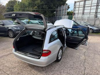 Mercedes-Benz E Class 2.1 E220 CDI Avantgarde 5dr