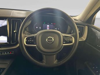 Volvo XC60 2.0 B5 MHEV Plus SUV 5dr Petrol Hybrid Auto AWD Euro 6 (s/s) (25