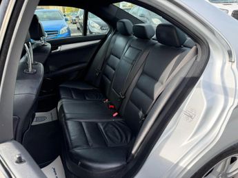 Mercedes-Benz C Class 1.8 C250 BlueEfficiency Sport Saloon 4dr Petrol Auto Euro 5 (204
