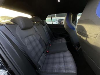 Volkswagen Golf GTE S-A