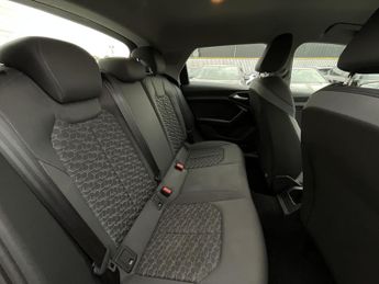 Audi A1 SPORT 30 TFSI S-A