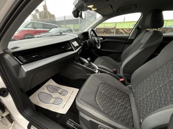 Audi A1 SPORT 30 TFSI S-A